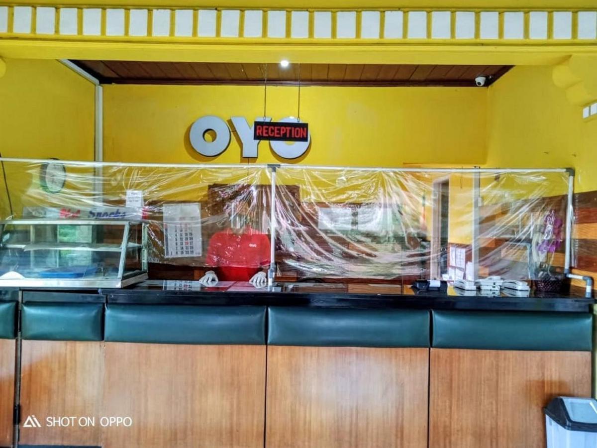 Hotel Oyo 1924 Rafflesia 2*